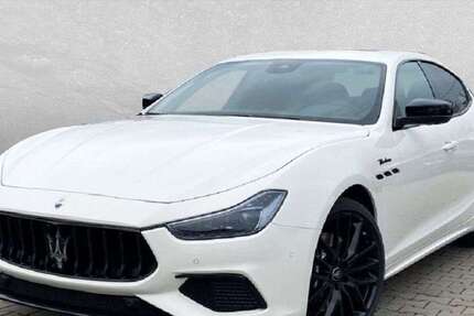 Maserati Ghibli 18.000 km 73.999 &euro; Karlsruhe 76187