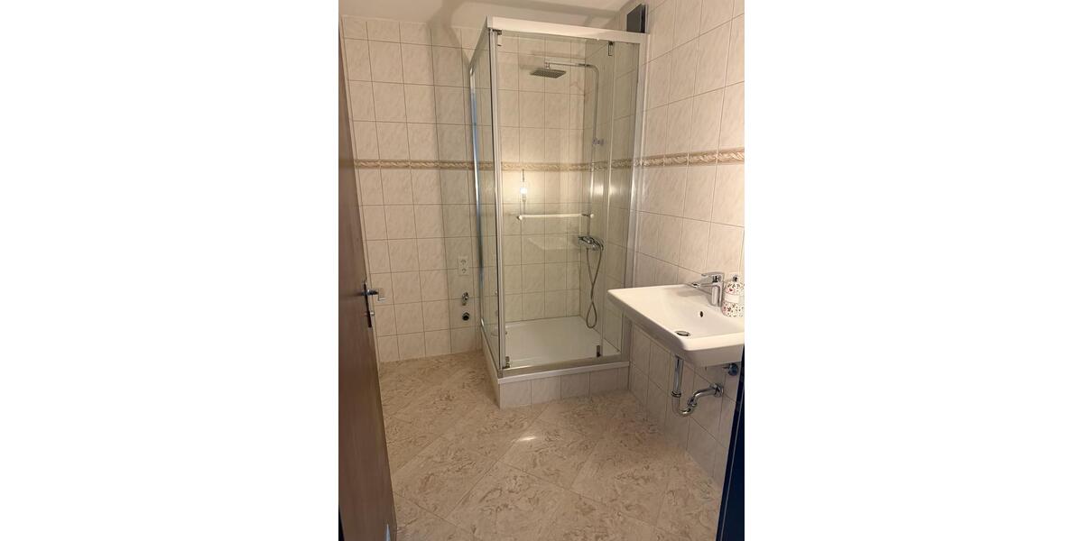 Etagenwohnung Sindelfingen Sindelfingen (Stadt) - 4.5 Zimmer, 104 m&sup2;, 1.600&euro; | Angebot:26448415