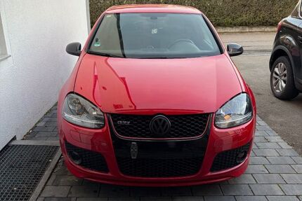 VW Golf 126.000 km 8.000 &euro; Markgröningen 71706