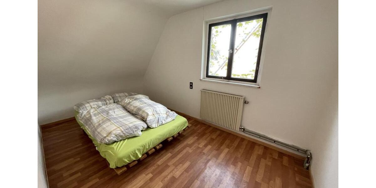 Doppelhaushälfte Mühlacker - 7 Zimmer, 120 m&sup2;, 370.000&euro; | Angebot:26406274