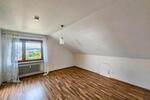 Dachgeschoßwohnung Birkenfeld - 3 Zimmer, 70 m&sup2;, 820&euro; | Angebot:26431333