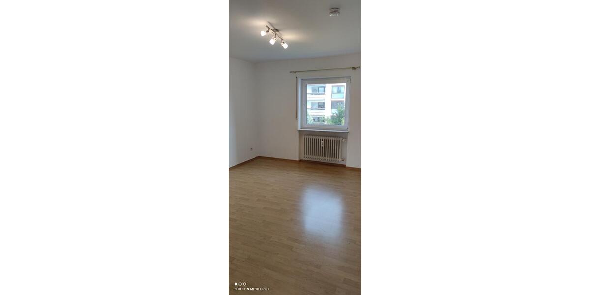 Etagenwohnung Ettlingen - 3 Zimmer, 87 m&sup2;, 1.290&euro; | Angebot:26132023
