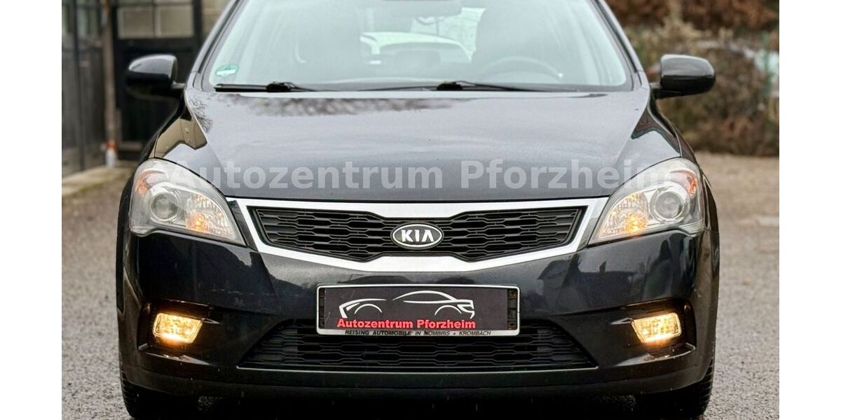 Kia ceed / Ceed 100.000 km 3.499 &euro; Pforzheim 75179