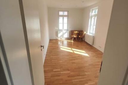 Wohnung Engelsbrand - 2 Zimmer, 54 m&sup2;, 700&euro; | Angebot:25722405