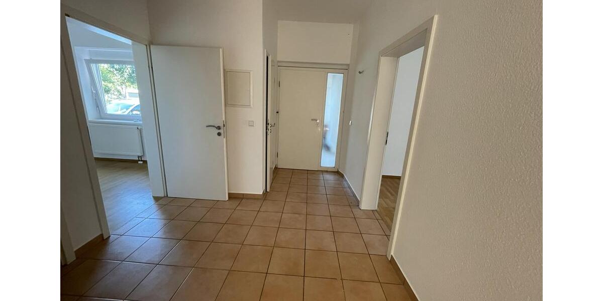 Erdgeschoßwohnung Karlsruhe Daxlanden - 2 Zimmer, 79 m&sup2;, 1.200&euro; | Angebot:25383221