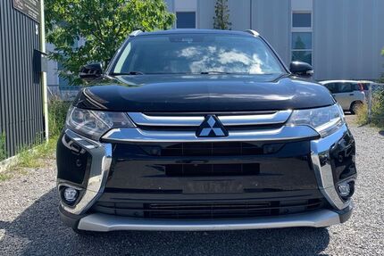 Mitsubishi Outlander 147.000 km 15.499 &euro; Sindelfingen 71069