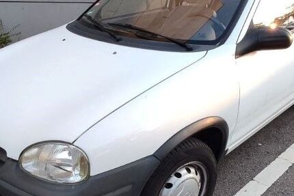 Opel Corsa 98.300 km 1.699 &euro; Pforzheim/Brötzingen 75172