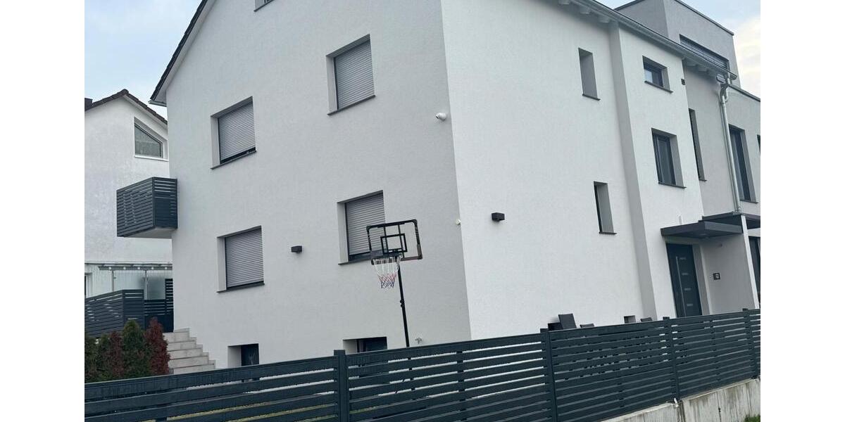 Erdgeschoßwohnung Gerlingen - 3 Zimmer, 71 m&sup2;, 1.350&euro; | Angebot:26143208