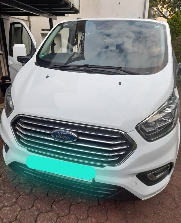 Ford Tourneo Custom 73.000 km 28.599 € Güglingen 74363