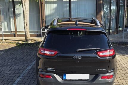 Jeep Cherokee 150.000 km 9.700 &euro; Wildberg 72218