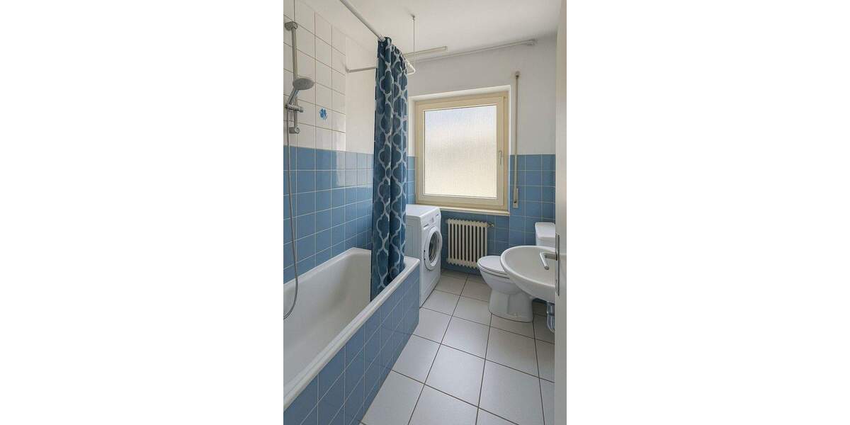 Leonberg: Gepflegte 4-Zimmer-Wohnung mit Südbalkon 4 zimmer