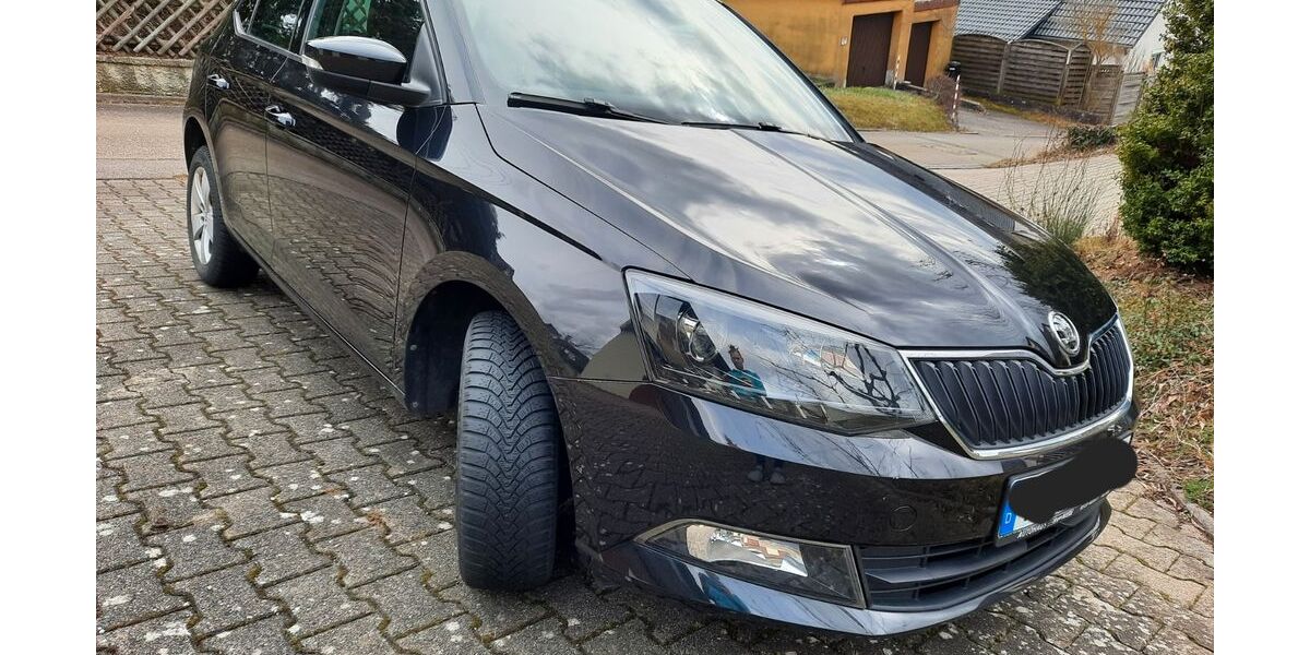 Skoda Fabia 77.100 km 8.900 &euro; Simmozheim 75397