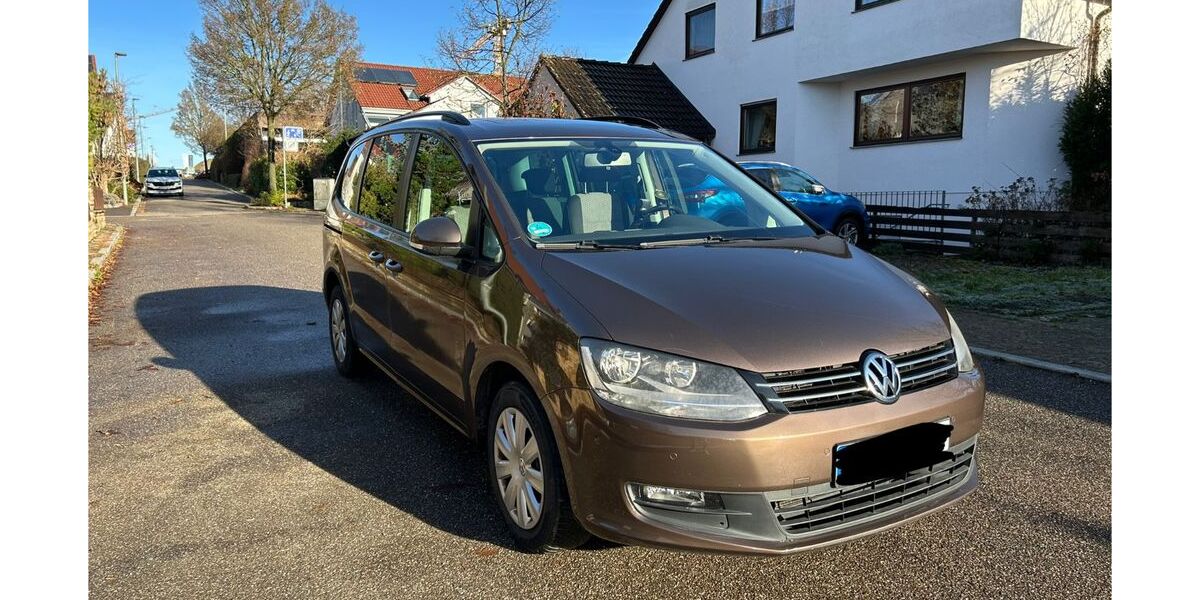 VW Sharan 215.000 km 8.990 € Ditzingen 71254
