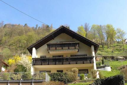 Haus Bad Liebenzell - 9 Zimmer, 198 m&sup2;, 540.000&euro; | Angebot:26141888