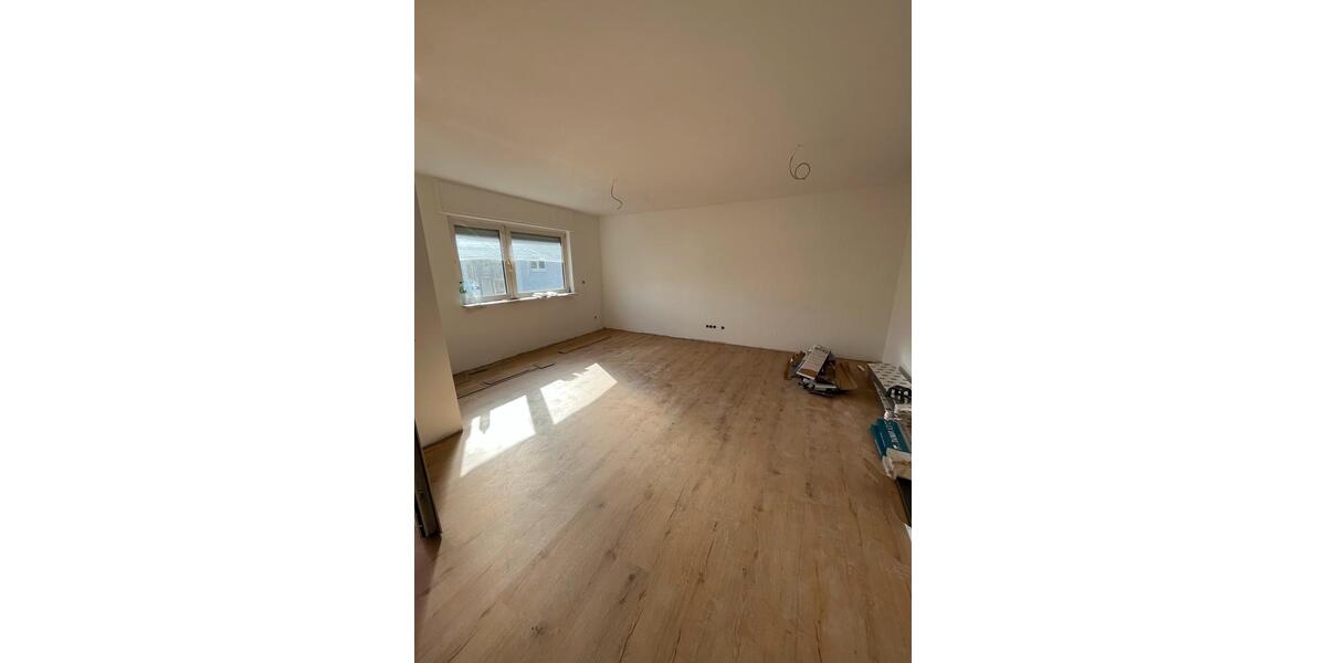 Etagenwohnung Karlsruhe Hagsfeld - 3 Zimmer, 85 m&sup2;, 1.700&euro; | Angebot:26431969