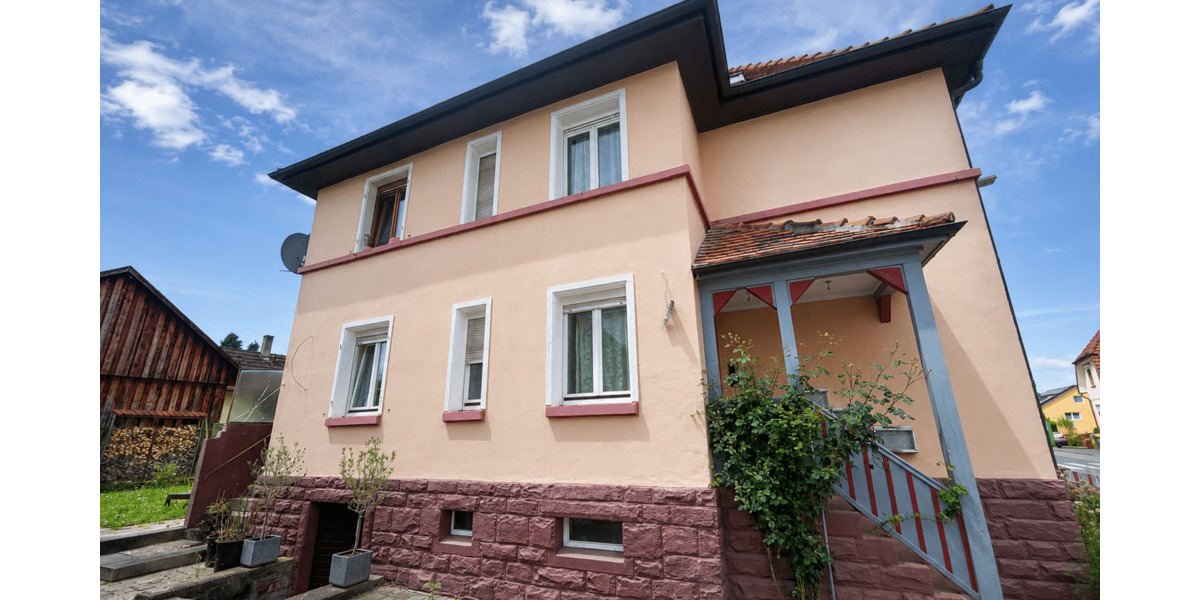 Mehrfamilienhaus, Wohnhaus Keltern- Ellmendingen Ellmendingen - 9 Zimmer, 260 m&sup2;, 549.000&euro; | Angebot:26545331