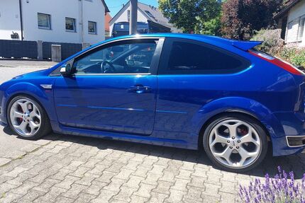 Ford Focus 123.000 km 8.399 &euro; Renningen 71272