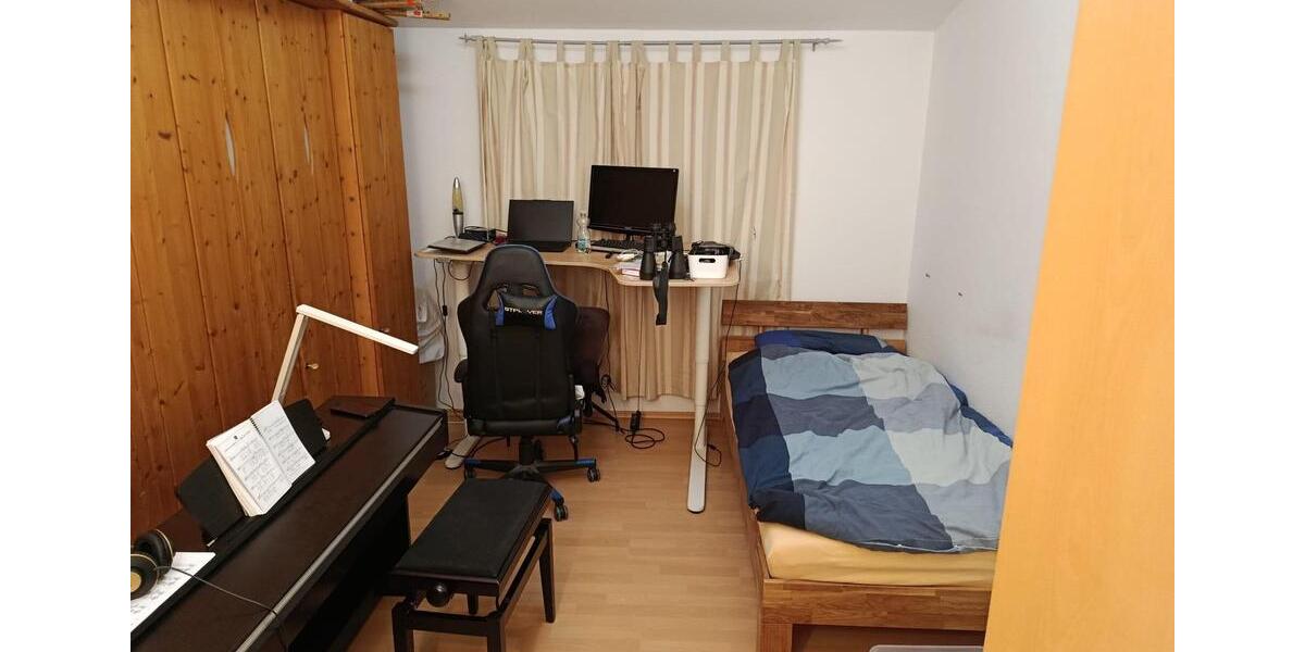 Etagenwohnung Schömberg - 5 Zimmer, 121 m&sup2;, 1.290&euro; | Angebot:26453745