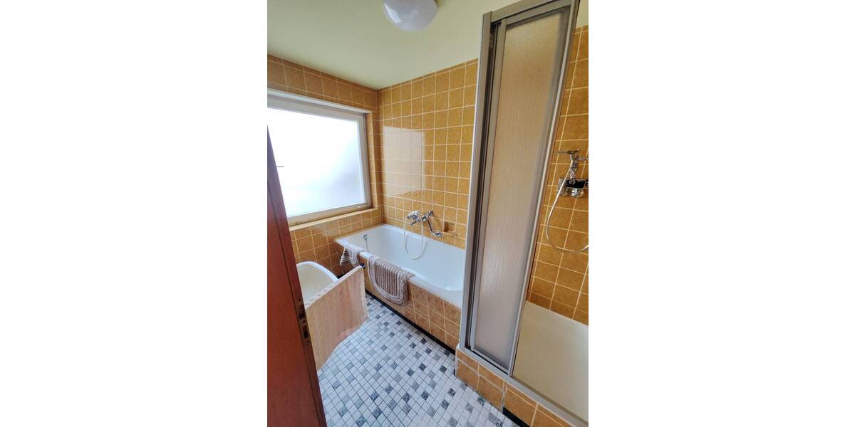 Doppelhaushälfte Walzbachtal Wössingen - 7 Zimmer, 131 m&sup2;, 368.000&euro; | Angebot:26325708