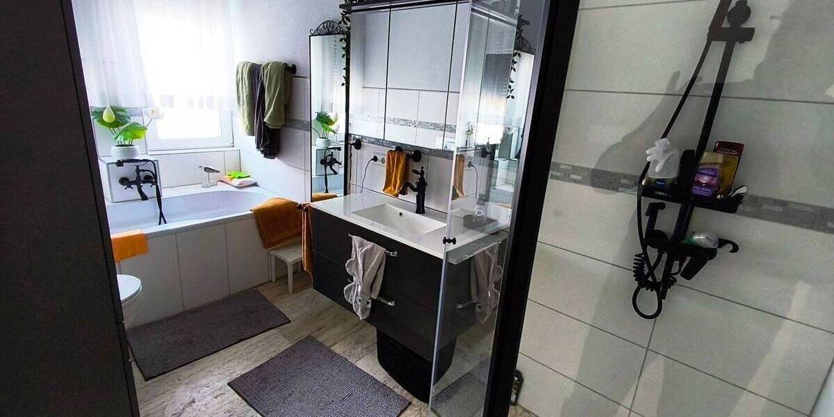 Mehrfamilienhaus, Wohnhaus Neuenbürg Waldrennach - 1 Zimmer, 407 m&sup2;, 699.000&euro; | Angebot:26029778