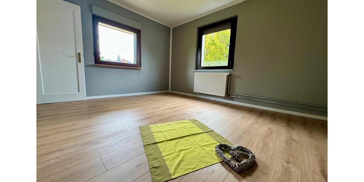 Mehrfamilienhaus, Wohnhaus Dobel - 8 Zimmer, 150 m&sup2;, 489.000&euro; | Angebot:27118332