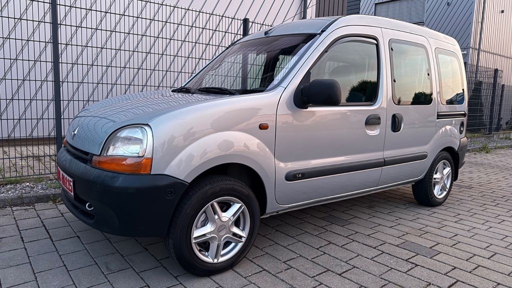 Renault Kangoo 32.000 km 7.200 € Grafenau 71120
