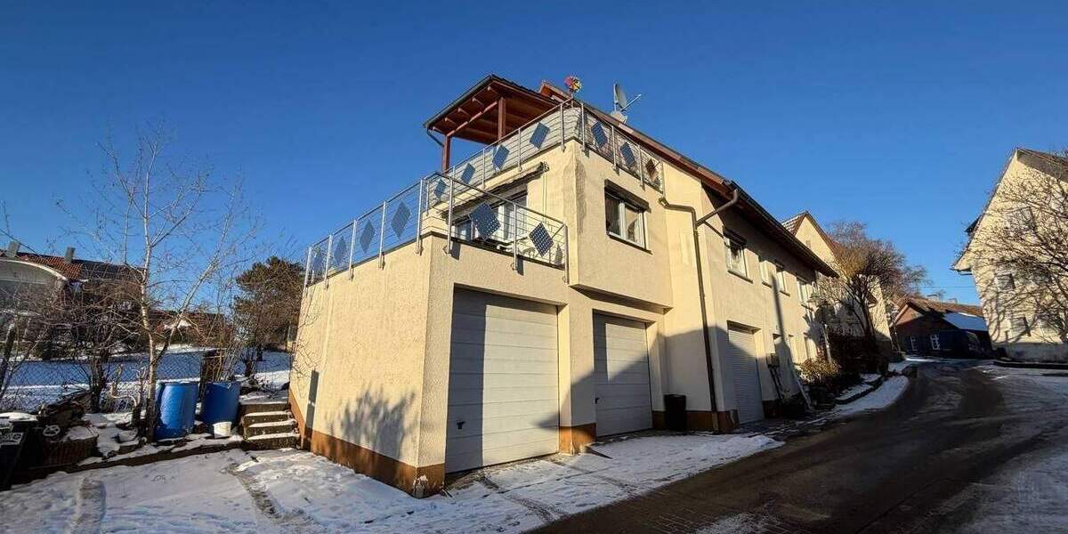 2 Familienhaus in Effringen zu verkaufen. 7 zimmer