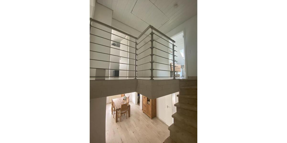 Doppelhaushälfte Calw - 6 Zimmer, 140 m&sup2;, 530.000&euro; | Angebot:26512381