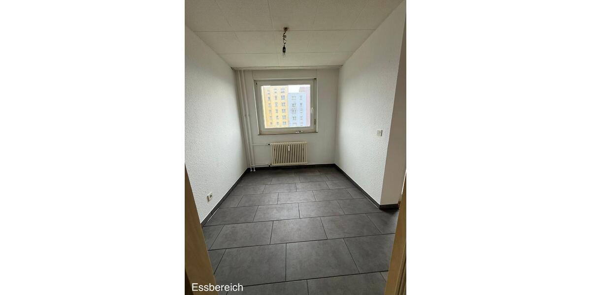 Etagenwohnung Pforzheim Eutingen - 3.5 Zimmer, 88 m&sup2;, 950&euro; | Angebot:25658013