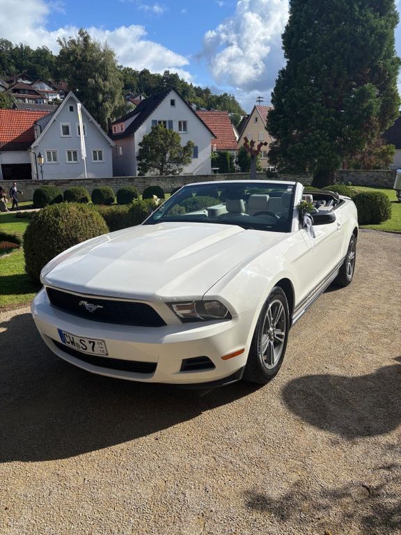 Ford Mustang 169.000 km 11.500 € Wildberg 72218
