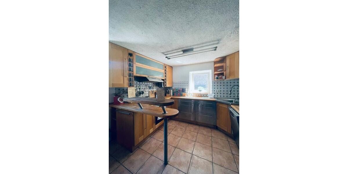 Mehrfamilienhaus, Wohnhaus Sachsenheim - 8.5 Zimmer, 223 m&sup2;, 479.000&euro; | Angebot:27120063