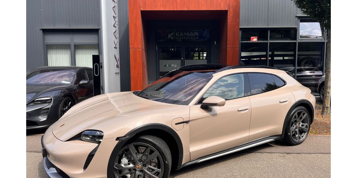 Porsche Taycan 1.800 km 97.600 € Sindelfingen 71065