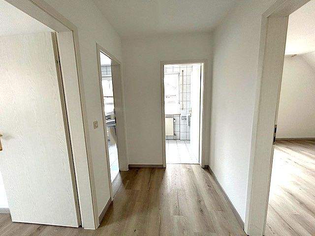Etagenwohnung Birkenfeld - 4 Zimmer, 110 m&sup2;, 1.100&euro; | Angebot:25165712