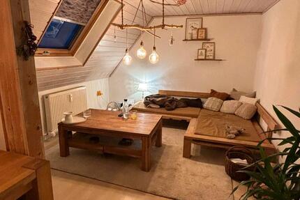 Charmante Dachgeschosswohnung mit Galerie in Hohenhaslach 3 zimmer