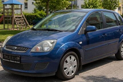 Ford Fiesta 113.764 km 2.200 &euro; Stutensee 76297
