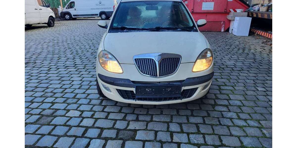 Lancia Ypsilon 190.000 km 1.490 € PFORZHEIM 75177