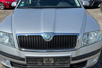 Skoda Octavia 250.000 km 2.499 &euro; Pforzheim 75179
