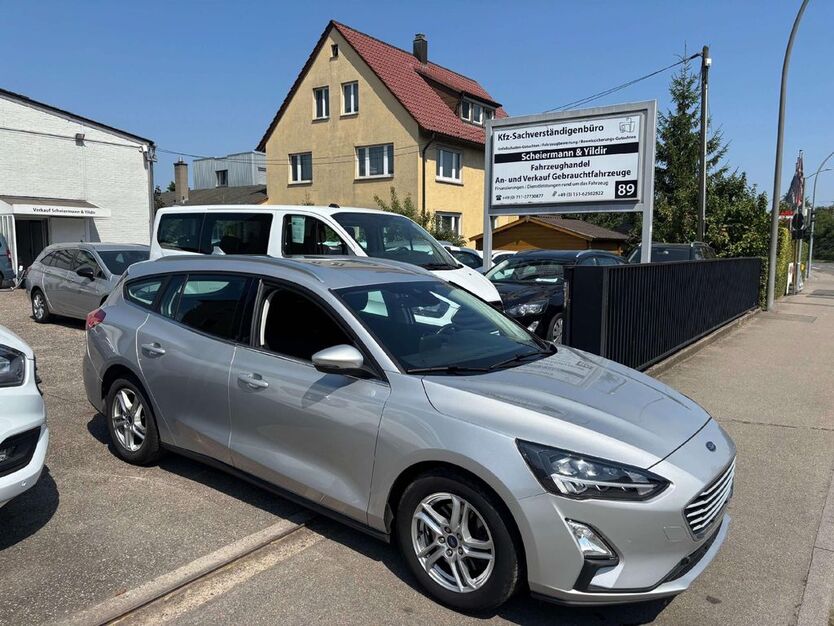 Ford Focus 185.000 km 11.900 € Korntal-Münchingen 70825