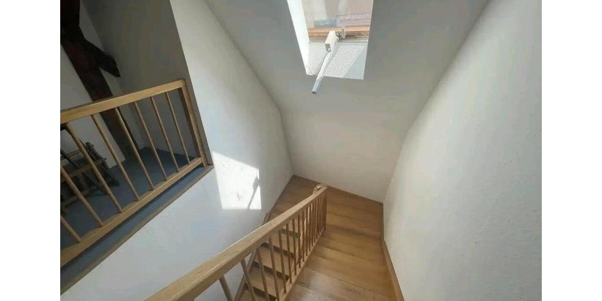 Dachgeschoßwohnung Vaihingen an der Enz - 2 Zimmer, 42 m&sup2;, 670&euro; | Angebot:25658022