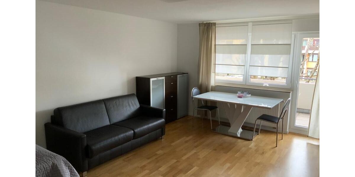 Etagenwohnung Gerlingen - 1.5 Zimmer, 42 m&sup2;, 1.000&euro; | Angebot:25647314