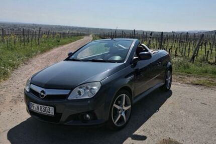 Opel Tigra 148.000 km 3.500 € Wiernsheim 75446