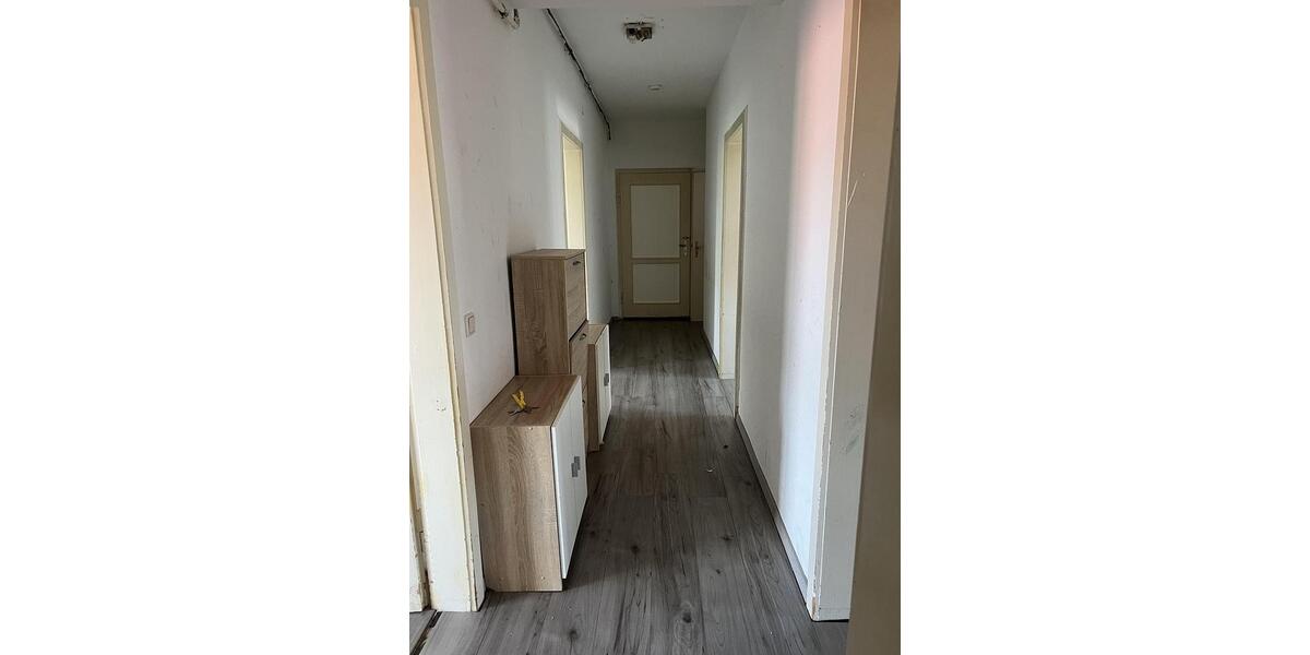 Etagenwohnung Pforzheim Dillweißenstein - 3 Zimmer, 90 m&sup2;, 1.250&euro; | Angebot:26064332