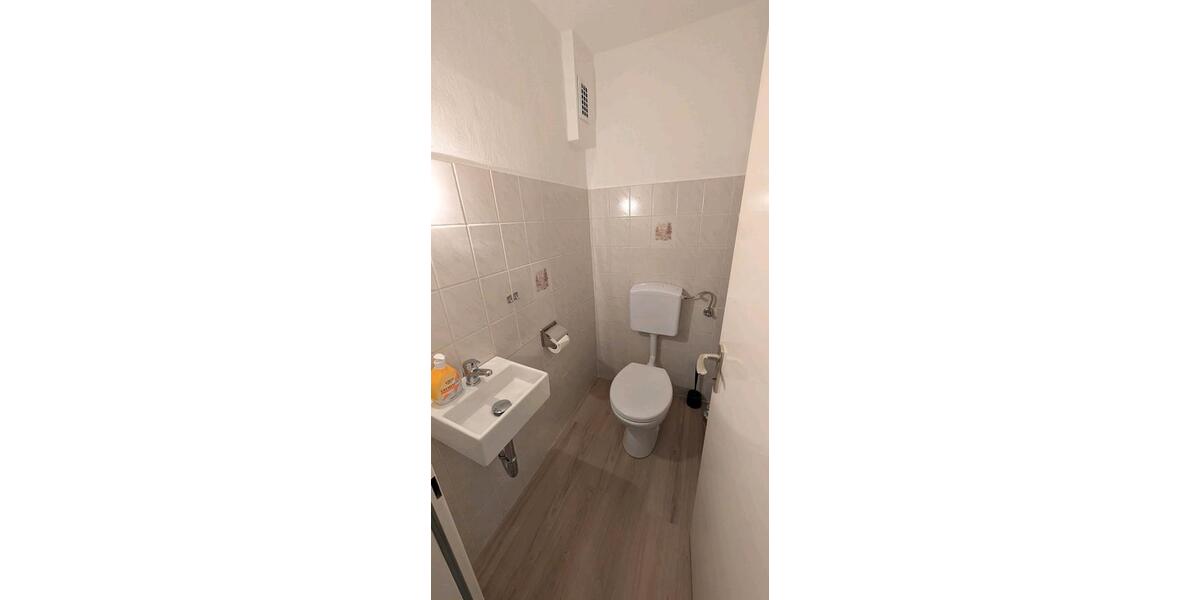 Hochparterre Leonberg - 3 Zimmer, 73 m&sup2;, 300.000&euro; | Angebot:26287981