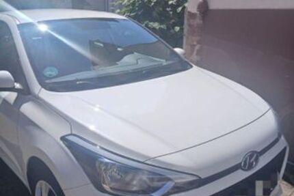 Hyundai i20 72.000 km 8.100 € Karlsbad 76307