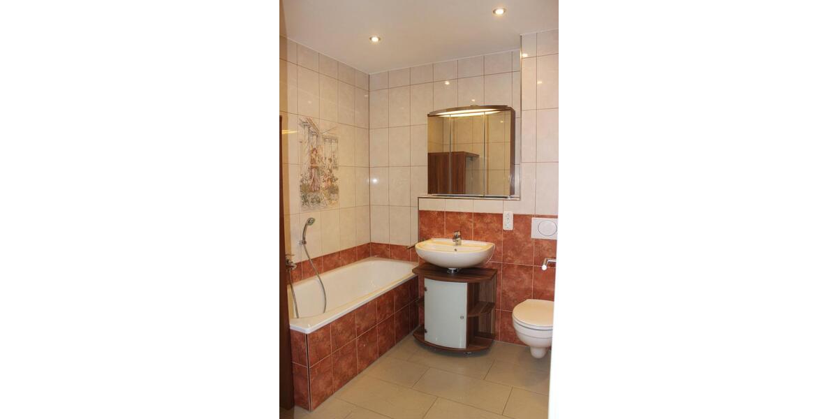 Reihenhaus Sindelfingen Darmsheim - 5.5 Zimmer, 136 m&sup2;, 2.400&euro; | Angebot:26313388