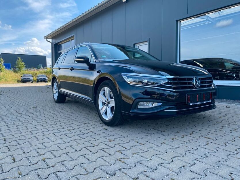 VW Passat Variant 86.789 km 21.890 € Knittlingen 75438