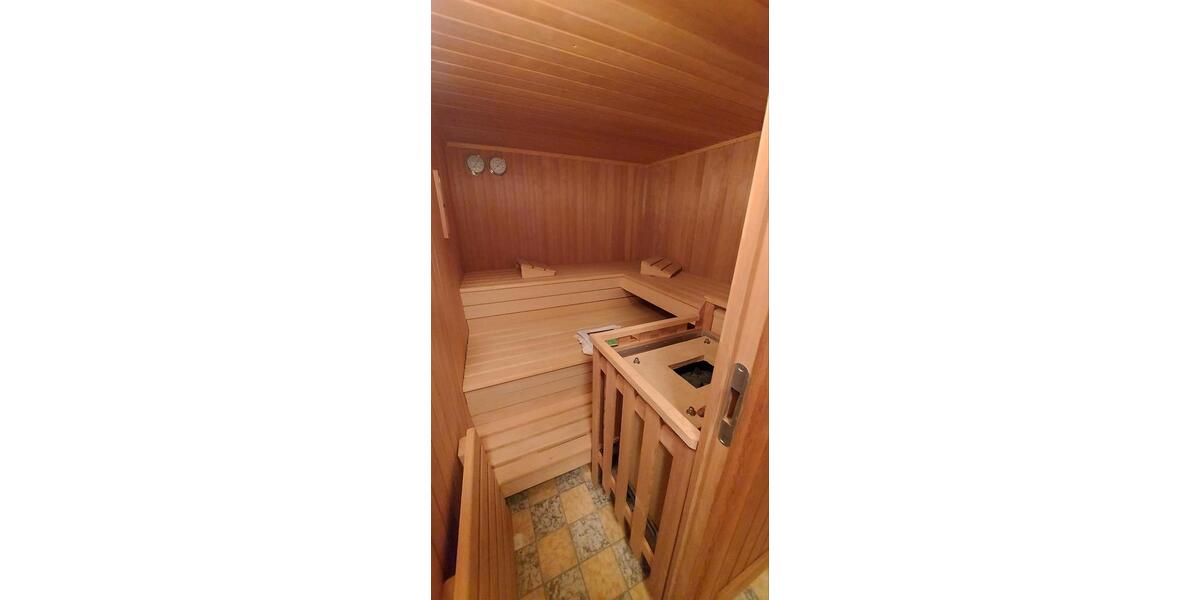 Einfamilienhaus Schömberg - 10 Zimmer, 380 m&sup2;, 950.000&euro; | Angebot:26680340