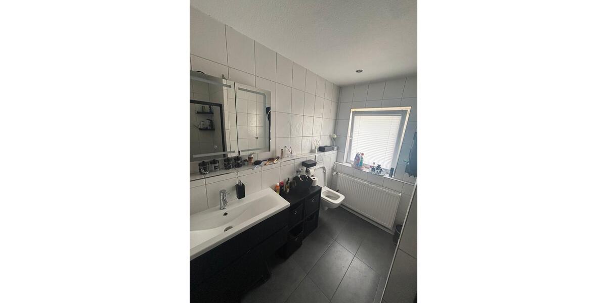 Einfamilienhaus Cleebronn - 7 Zimmer, 110 m&sup2;, 1.500&euro; | Angebot:26443632