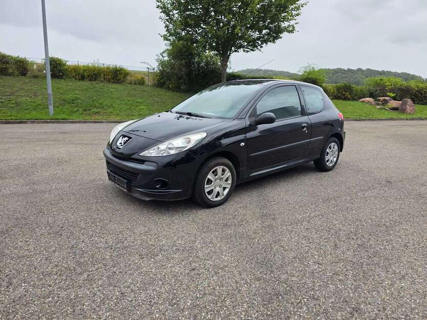 Peugeot 206 141.000 km 1.990 € Althengstett/Calw 75382