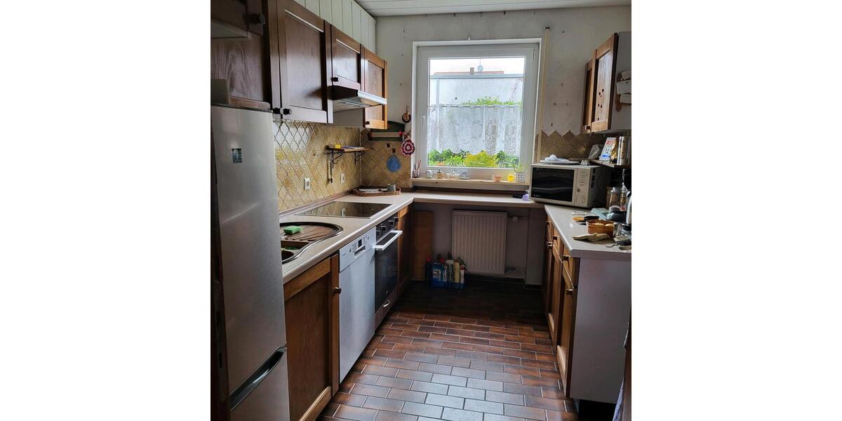 REIHENHAUS Einfamilienhaus Leonberg, 148m2 Wfl, 2 Garagenplätze 6 zimmer